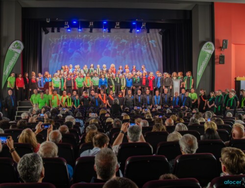 Més de 400 persones assisteixen a l’emotiu SomCorals del CEM Cerdanyola per Oncolliga