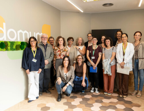 Oncolliga ofereix un taller de ioga per a pacients amb càncer al nou espai Domum inaugurat a l’Hospital de Calella